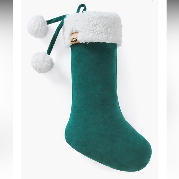 🆕NWT UGG Exclusive BLISS Holiday Classic Deep Green Stockings with Pom Pom Cuff - Picture 2 of 4